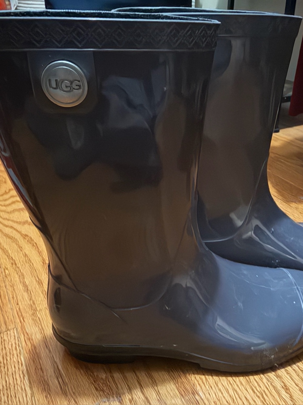 UGG Women's Gloss Rain Boots in Charcoal